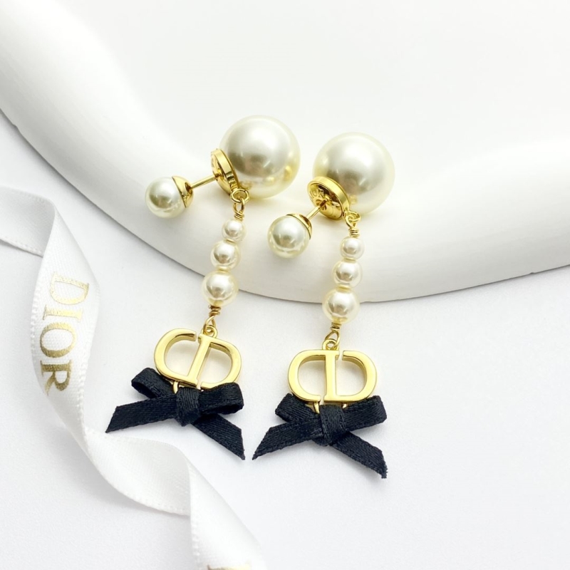 chr1st1an D10r earrings